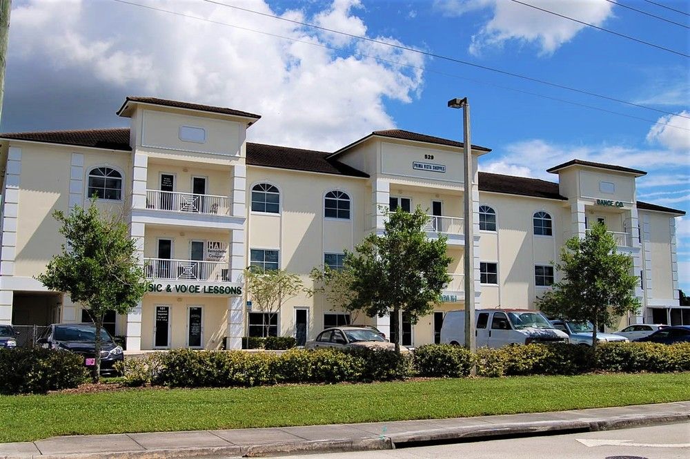 Prima Vista Shoppes: 529 NW Prima Vista Boulevard, Port Saint Lucie, FL 34983